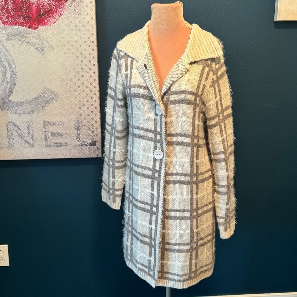 Betty Betty knee length wool cardigan. Ladies Medium